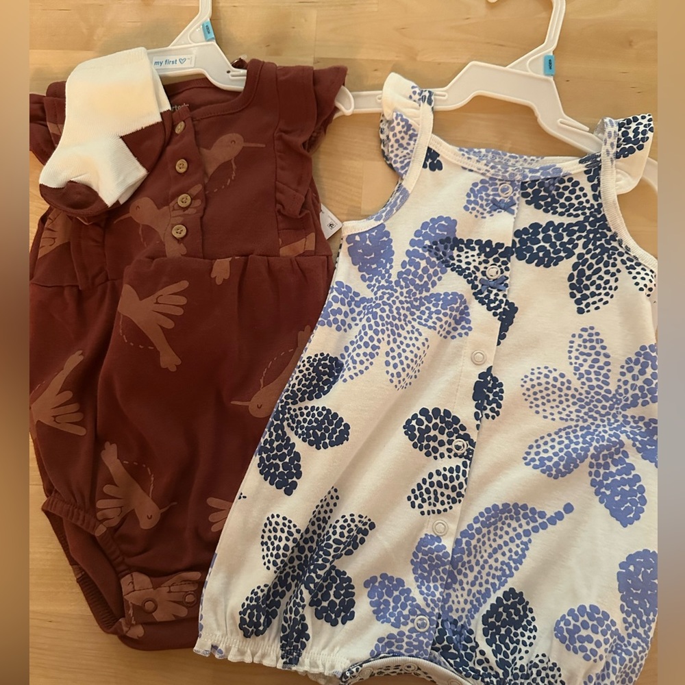Bundle of two 6mo Girls Outfits NWT!
